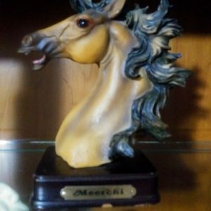 Horse head decor